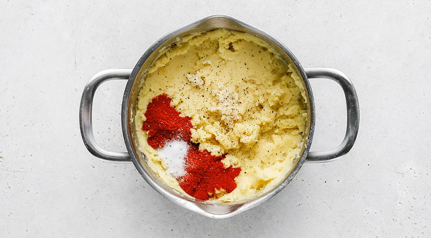 Жареные картофельные палочки из пюре