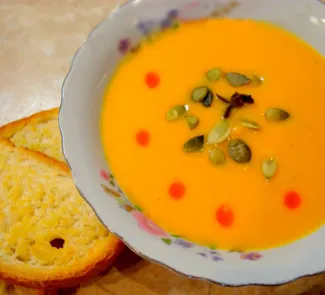 Суп-пюре из тыквы с яблоком и апельсином