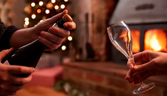 Как правильно открыть бутылку шампанского