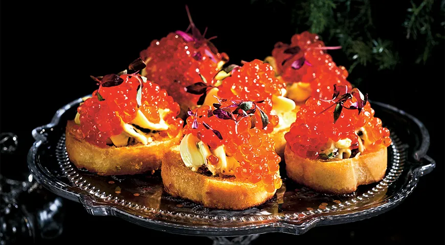 Канапе с икрой