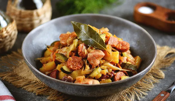 8 рецептов вкусного рагу с капустой
