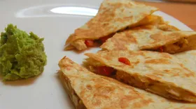 Рецепты с твёрдыми сырами, лимоном и курятиной