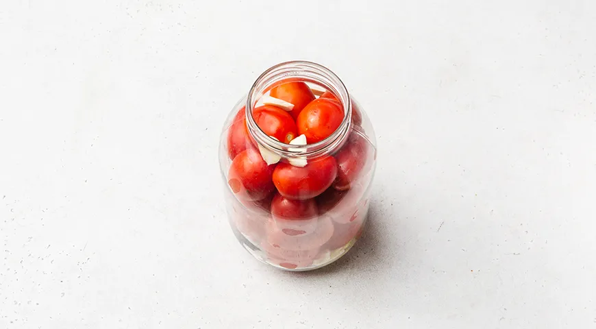 Маринованные помидоры на зиму в банках