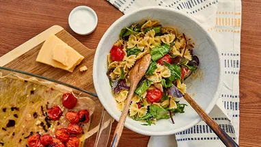 Как правильно сварить макароны и приготовить с ними недорогие, но очень вкусные салаты