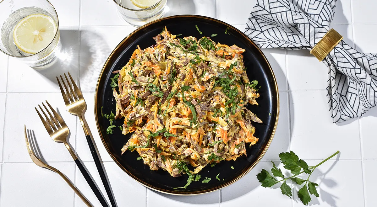 Рецепт салата со свиным сердцем, морковью и луком