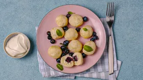 Ленивые вареники с голубикой