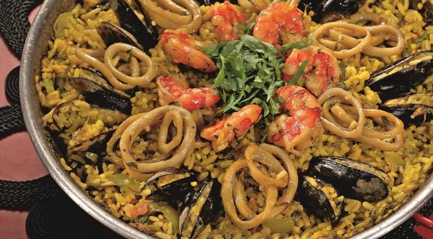 Паэлья по-валенсийски