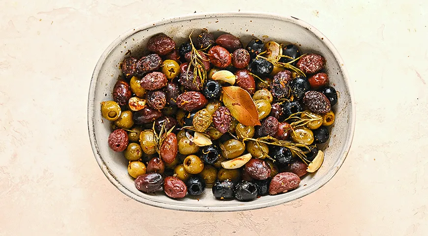 Теплая закуска из оливок