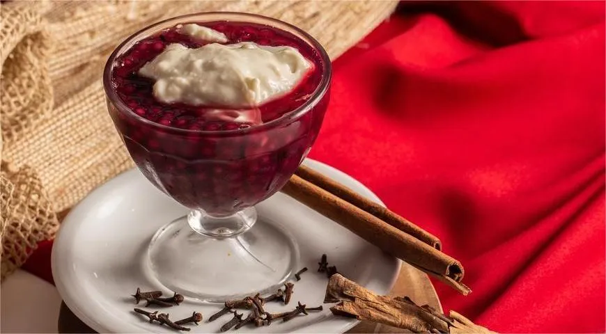 Вареное саго хранится не более суток, потом его текстура теряется