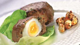 Котлеты с начинкой из яиц или яйца по-шотландски