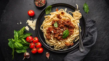 Спагетти на любой вкус: 6 блюд, которые можно быстро приготовить на ужин