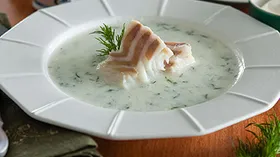 Рыбный суп с укропом в мультиварке