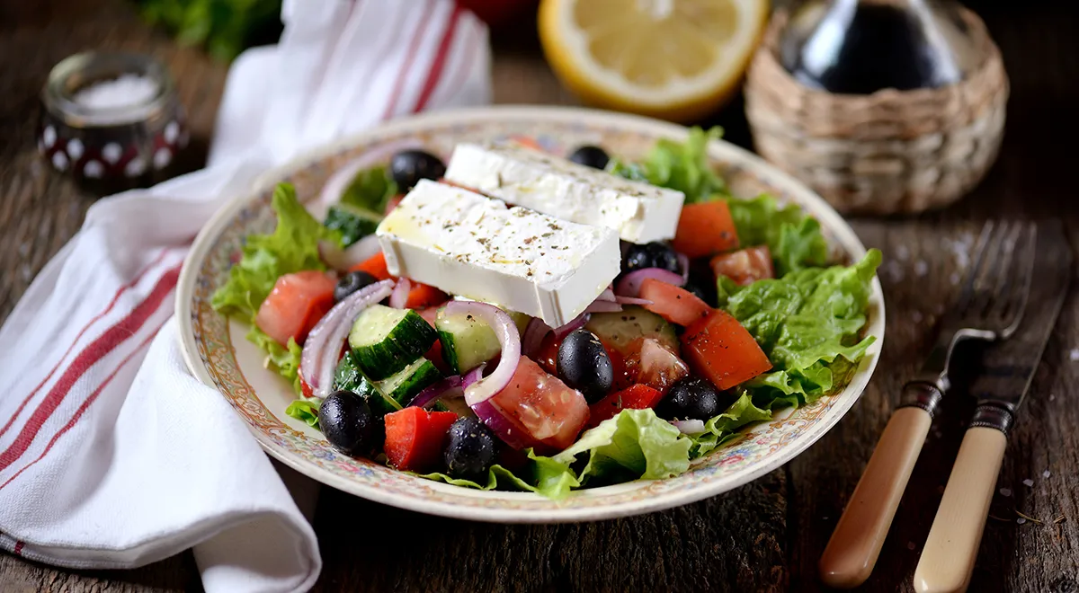 Лучшие заправки для греческого салата