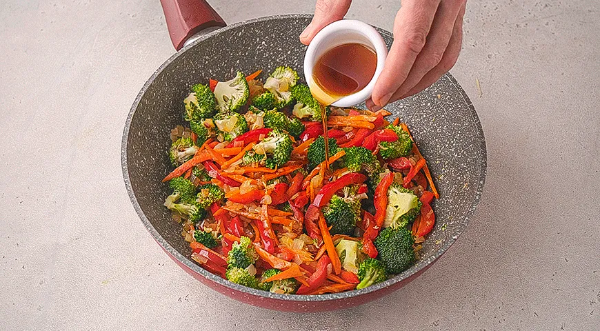 Чоу мейн с курицей