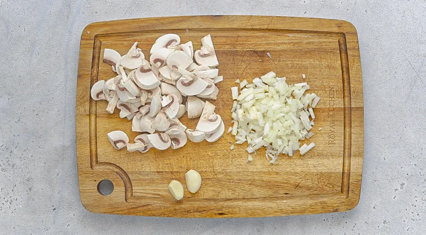 Классический крем-суп из шампиньонов