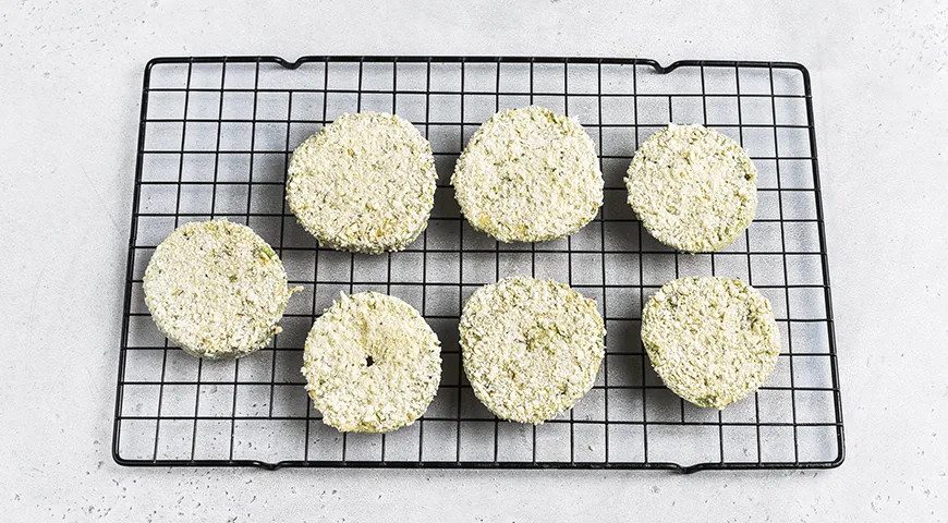 Жареные зеленые помидоры на сковороде