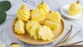 Как красиво нарезать и подать ананас: легкие и простые способы