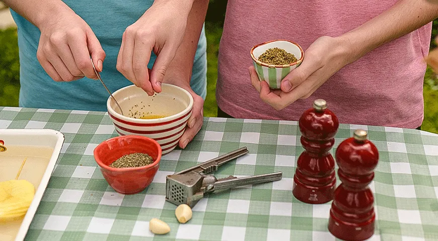 Картофель на шпажках