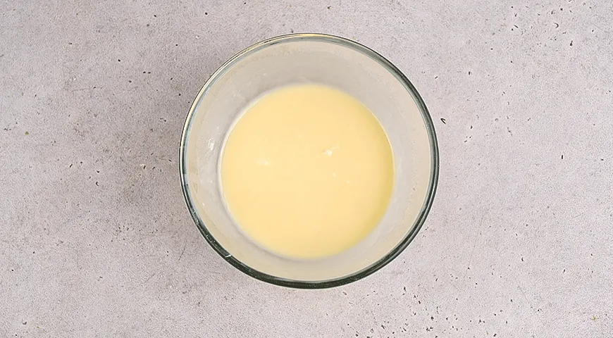 Блонди с соленой карамелью и мороженым