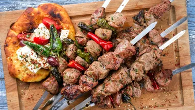 Шашлык из баранины: как выбирать, мариновать и готовить