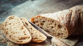 Почему нельзя есть хлеб из рафинированной муки с сахаром, объяснила врач