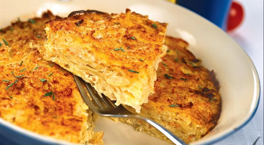 Запеканка из квашеной капусты с картошкой, без мяса и сыра