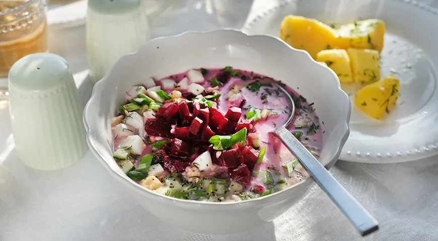 Свекольник на айране