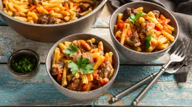 Макароны с мясом в казане