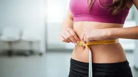 Эксперты рассказали, сколько белка в день должны съедать люди, которые хотят похудеть