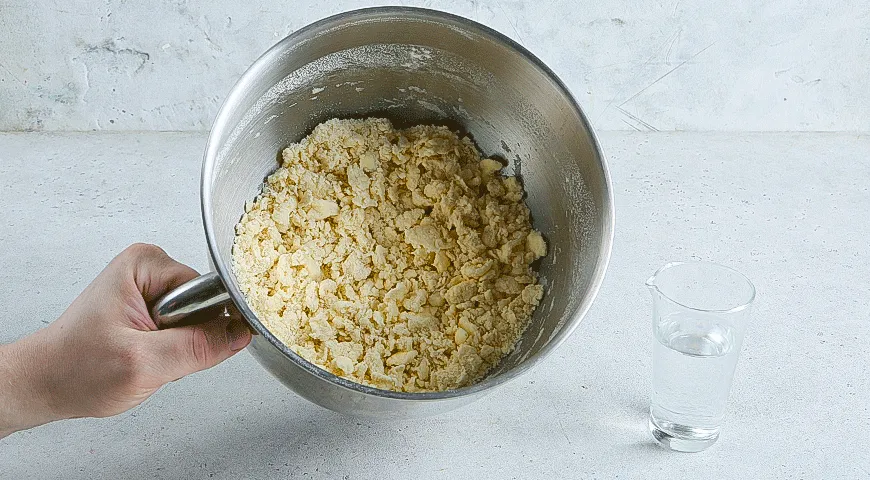 Киш с беконом и сладким перцем