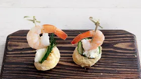 Рецепты с морепродуктами и тестом