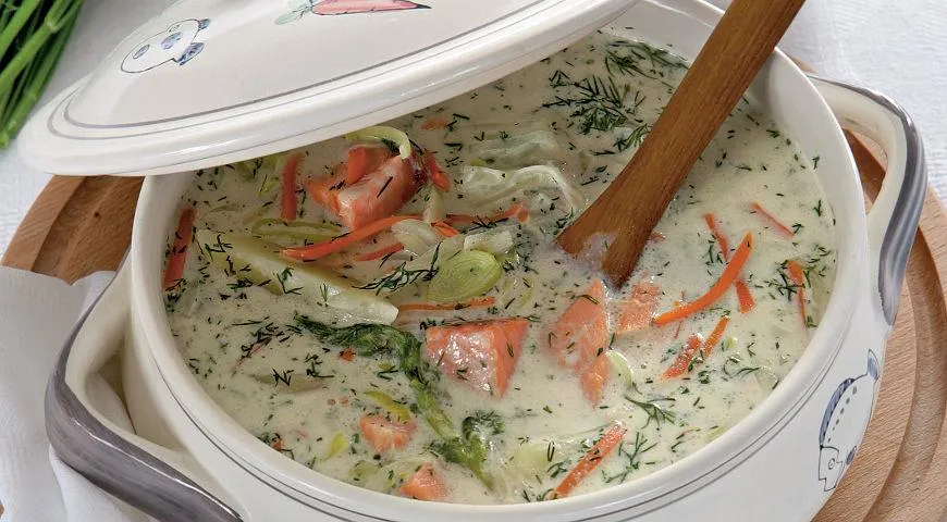 Первые блюда из морской, речной и консервированной рыбы. 10 лучших рецептов рыбного супа
