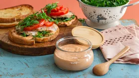 Рецепты с соусами и корнишонами