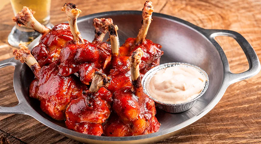 Голень на палочке (lollipop drumstick) — популярная азиатская закуска