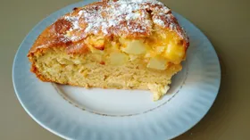 Яблочный пирог «Шарлотка» с корицей