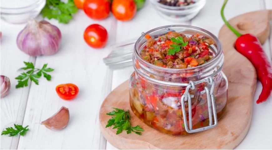 Бабушкина икра из баклажанов с луком