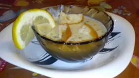 Крем суп с креветками и сыром фета