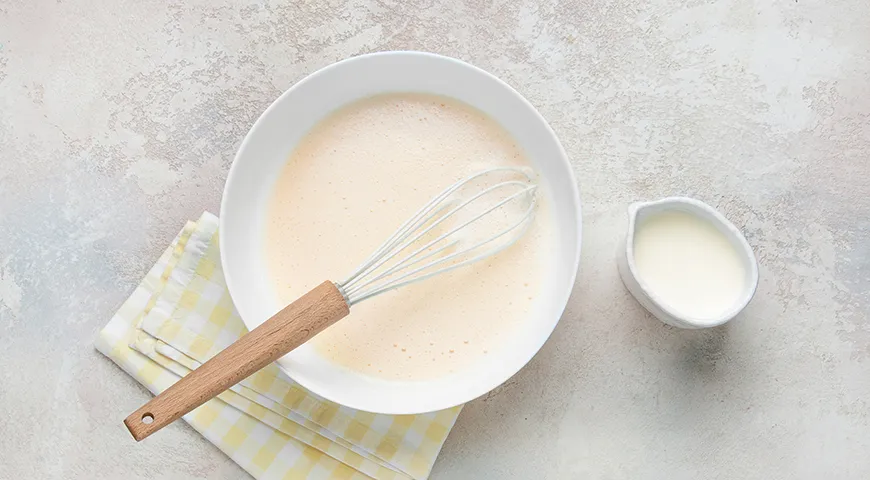 Кукурузные блинчики с куркумой и карамелизованными ананасами