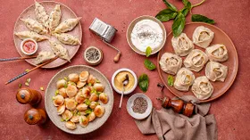 Чем на самом деле отличаются пельмени от хинкали, мантов, димсамов, дамплингов и курзе