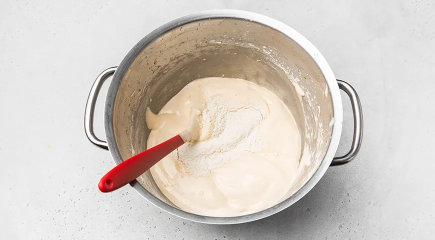 Бисквитный торт с кремом пломбир