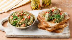 Рецепты с томатами и авокадо