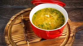 Куриный суп с домашней лапшой