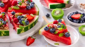 Как лучше нарезать арбуз: 6 красивых способов