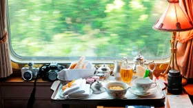 Гастрономия на колесах: как кормят в поездах класса люкс