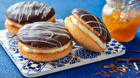 Пирожное с абрикосом