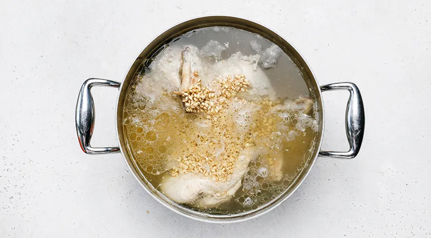 Ариса — армянская пшеничная каша с курицей