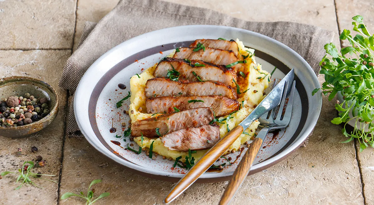 Рецепт свиного окорока в гранатовом соусе