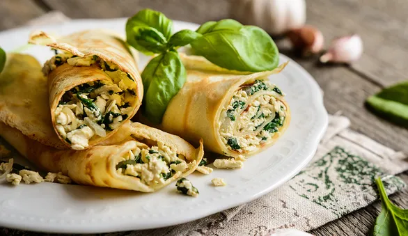 Фаршированные блины: 15 рецептов начинок — от сытных до сладких