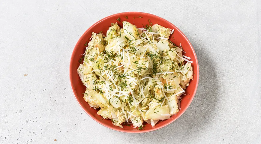 Жареная молодая капуста в яичной заливке