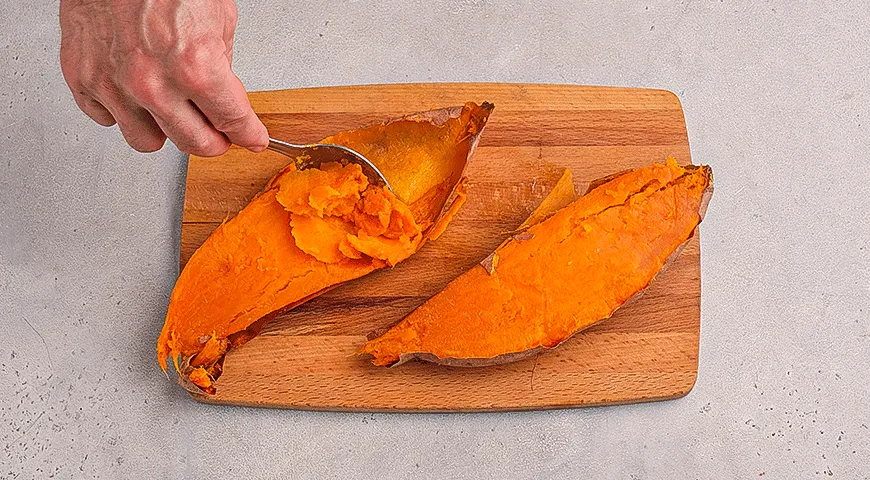 Пюре из батата и картофеля с печеным чесноком